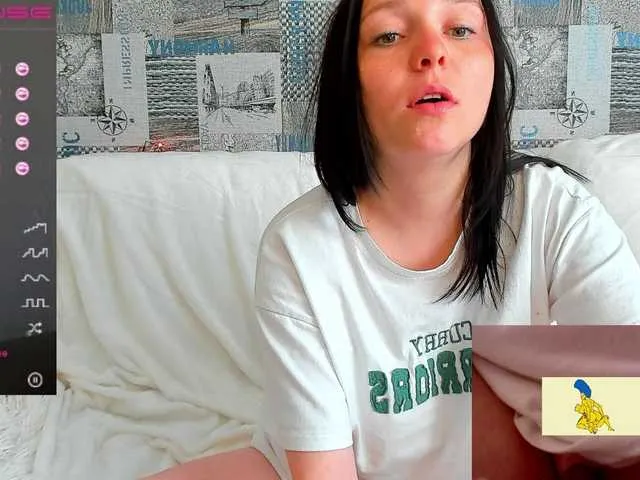 Live sex webcam photo for LizySonya #273434543