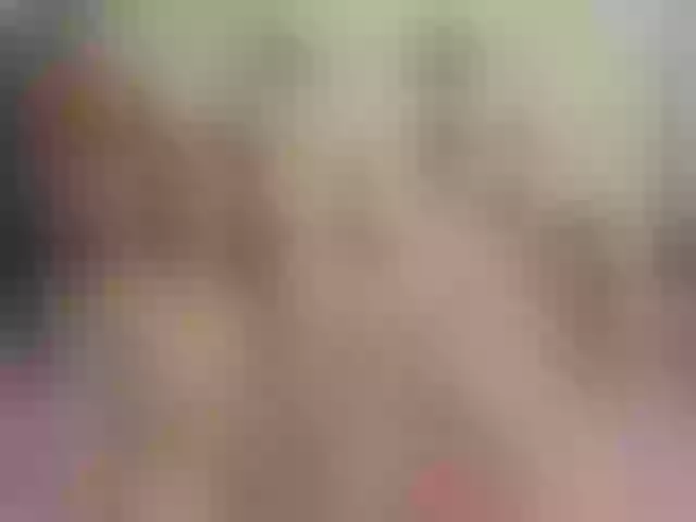 Live sex webcam photo for LizzAndAnnie #276511932