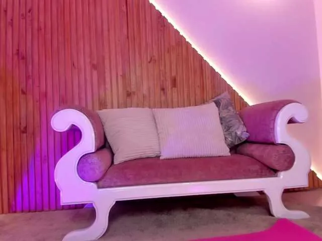 Live sex webcam photo for LizzHamilton #273725826