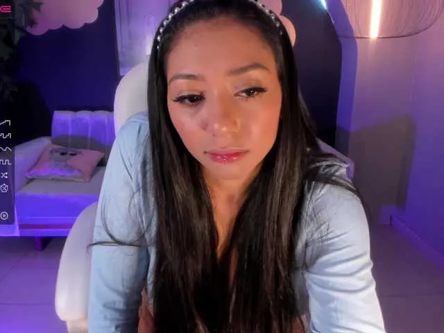 Live sex webcam photo for LizzHamilton #274234424