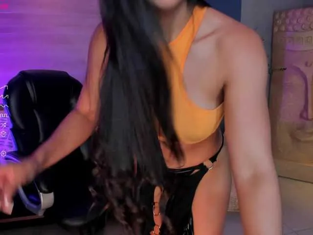 Live sex webcam photo for LizzHamilton #275686940