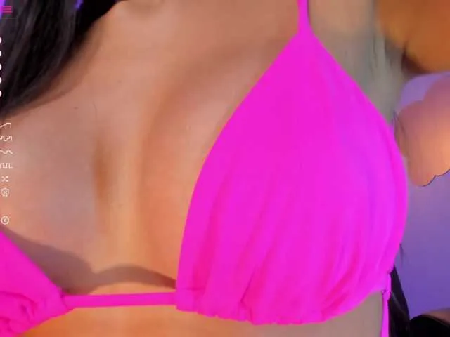 Live sex webcam photo for LizzHamilton #275730654