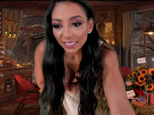 Live sex webcam photo for LizzHamilton #276323410