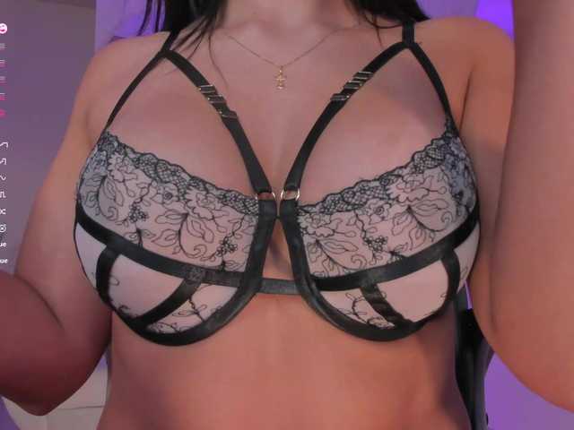Live sex webcam photo for LizzHamilton #290831120