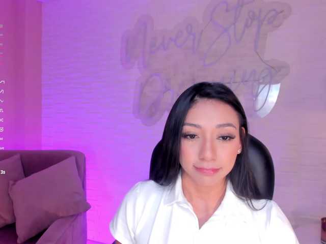 Live sex webcam photo for LizzHamilton #290928077