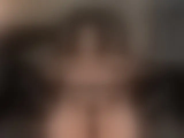 Live sex webcam photo for LizzHamilton #291296370