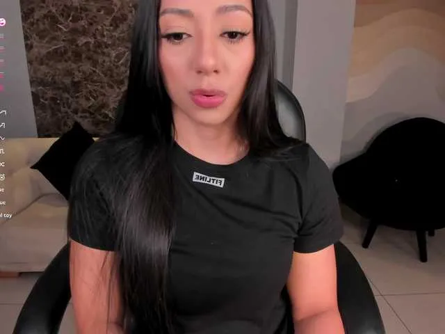 Live sex webcam photo for LizzHamilton #291347969
