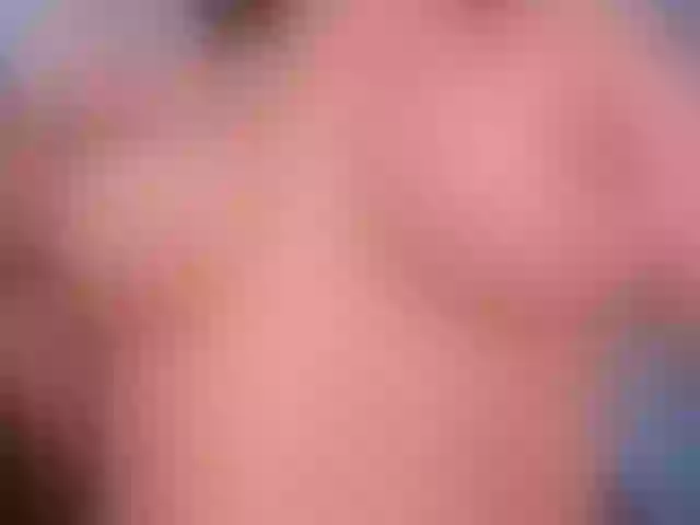 Live sex webcam photo for LizzHamilton #292238830