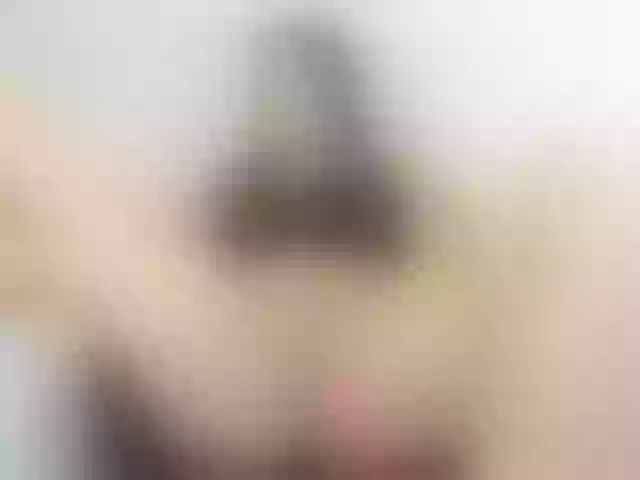 Live sex webcam photo for lizzarobert #271907672
