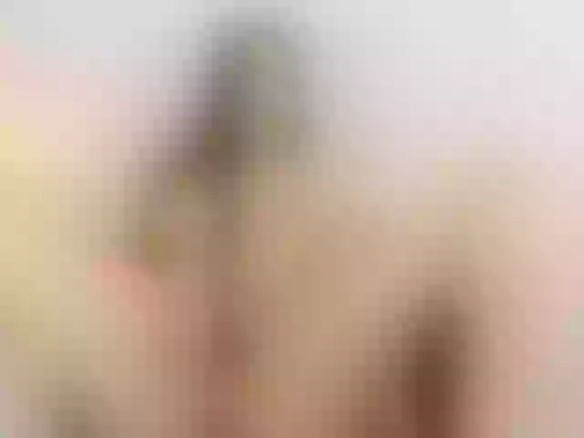 Live sex webcam photo for lizzarobert #271923259