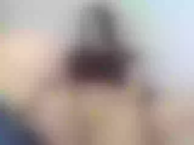 Live sex webcam photo for lizzarobert #271965727