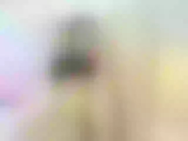 Live sex webcam photo for lizzarobert #273541248