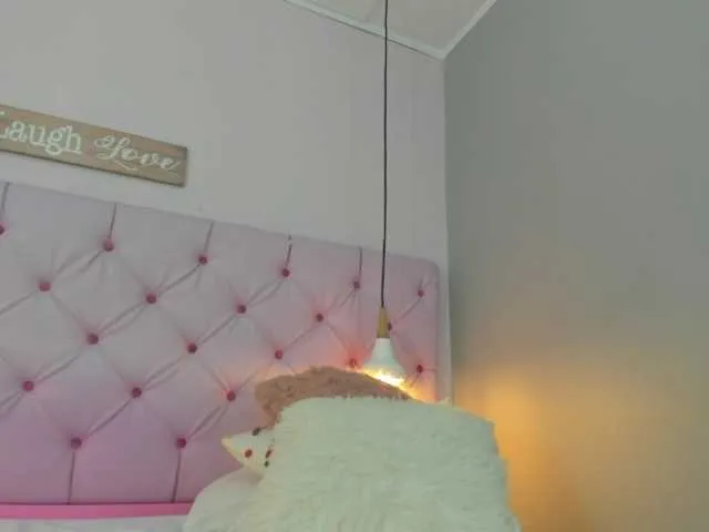 Live sex webcam photo for lizzarobert #273756200