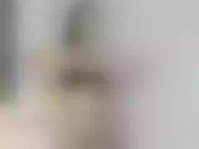 Live sex webcam photo for lizzarobert #274197681