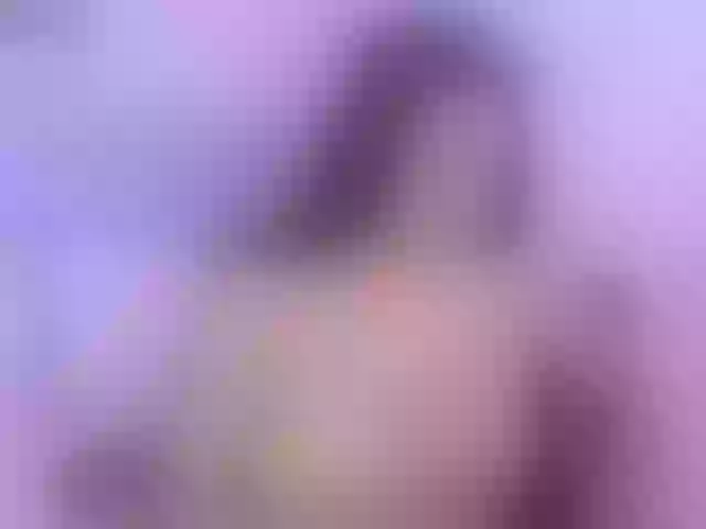 Live sex webcam photo for lizzarobert #276809260