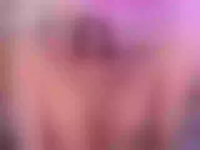 Live sex webcam photo for lizzarobert #277047727