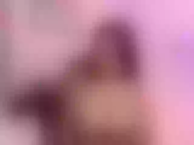 Live sex webcam photo for lizzarobert #277064180