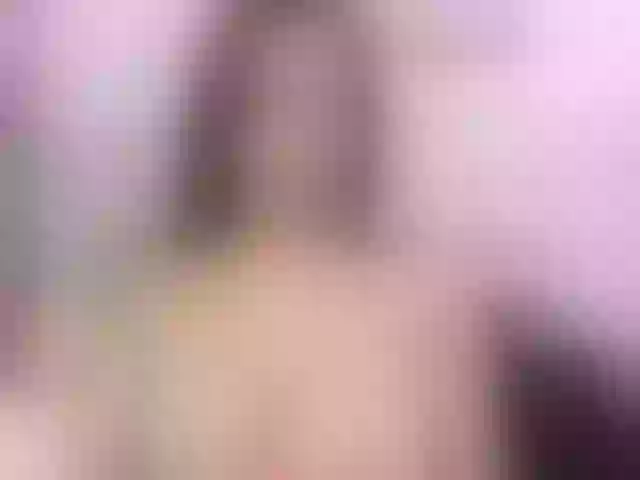 Live sex webcam photo for lizzarobert #277414095