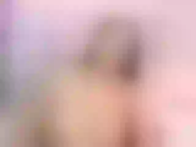 Live sex webcam photo for lizzarobert #277456171