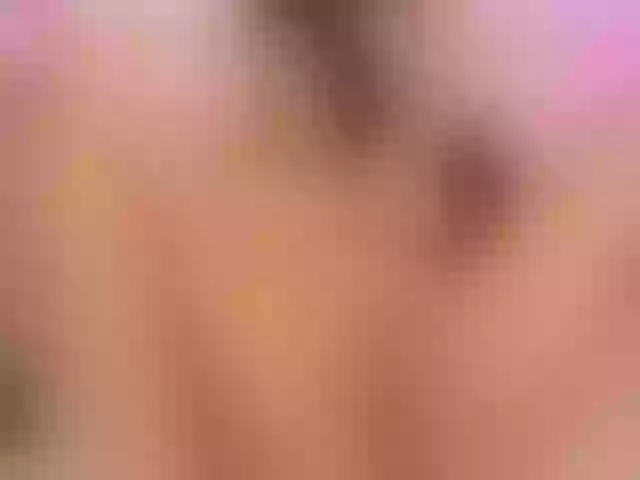 Live sex webcam photo for lizzarobert #277690998