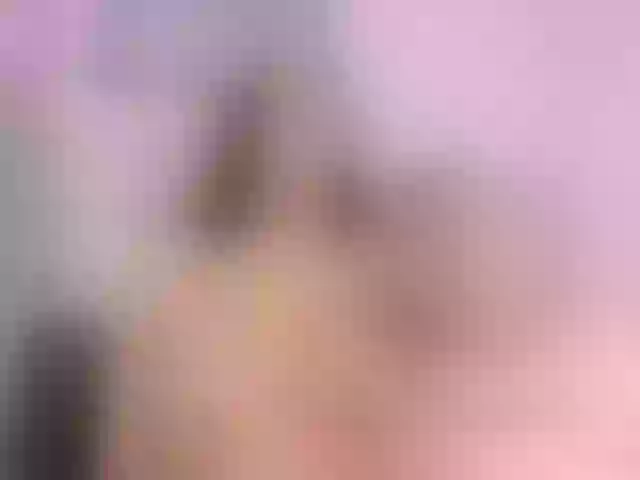 Live sex webcam photo for lizzarobert #278017567