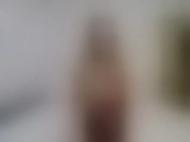 Live sex webcam photo for LizzieBrait #292808064