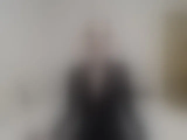Live sex webcam photo for LizzieBrait #293536757