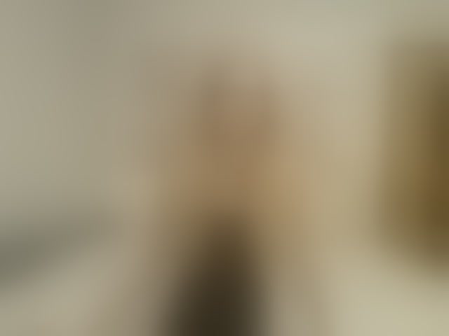 Live sex webcam photo for LizzieBrait #294283953