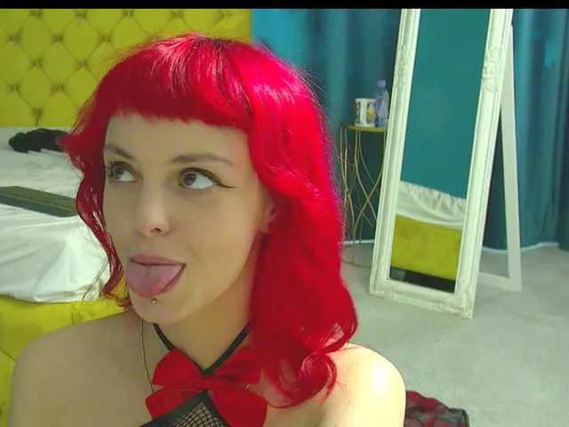 Live sex webcam photo for LizzieGolden #291129898