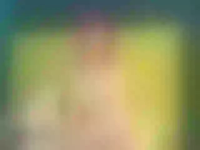 Live sex webcam photo for LizzieGolden #291285448