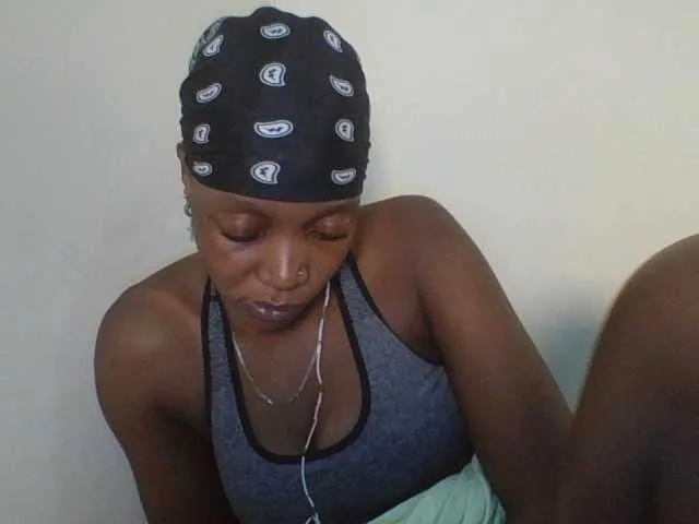 Live sex webcam photo for Lizzy-naughty #278125598