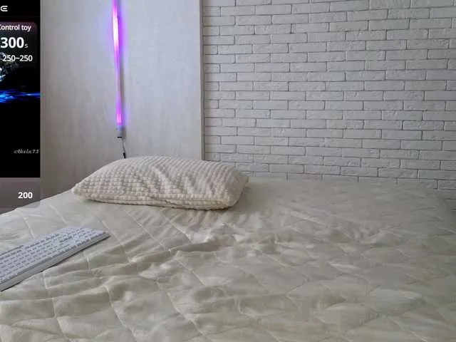 Live sex webcam photo for LoLiPOPGIRL #291500102