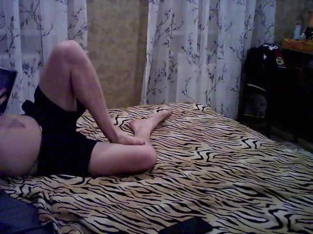 Live sex webcam photo for LocoCat13 #277947495