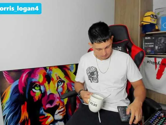 Live sex webcam photo for Logan-morris #276895361