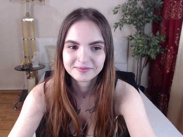 Live sex webcam photo for LohrieLove #273397940