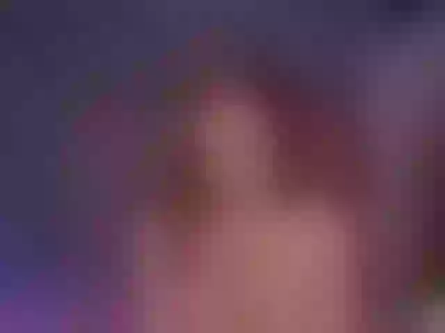 Live sex webcam photo for LoiisFostter #272252490