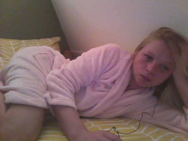 Live sex webcam photo for Lola-115 #273144677