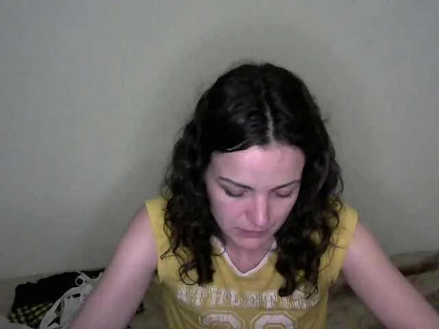 Live sex webcam photo for Lola-Aella13 #288079436