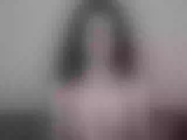 Live sex webcam photo for Lola-Aella13 #288079438