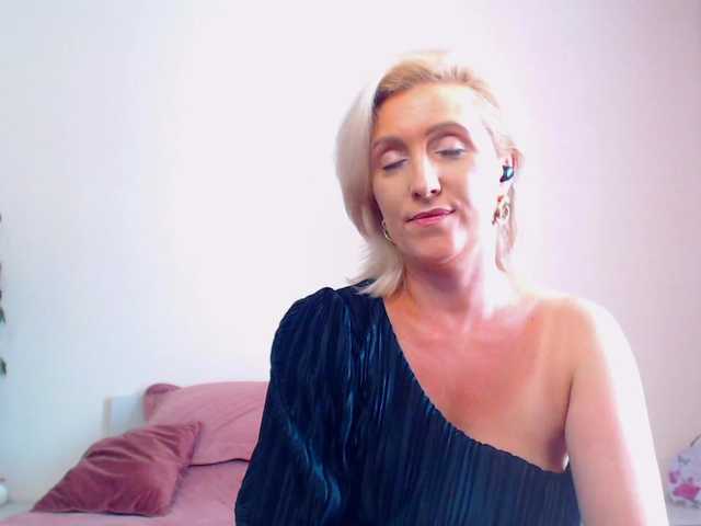 Live sex webcam photo for Lola-Nelson #278209040