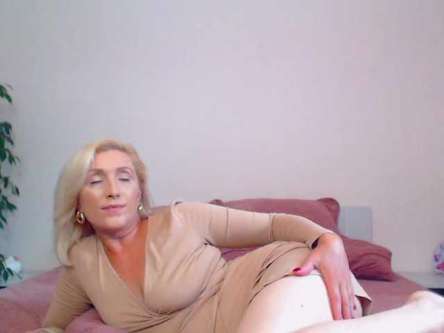 Live sex webcam photo for Lola-Nelson #278311778