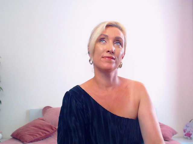 Live sex webcam photo for Lola-Nelson #282611043