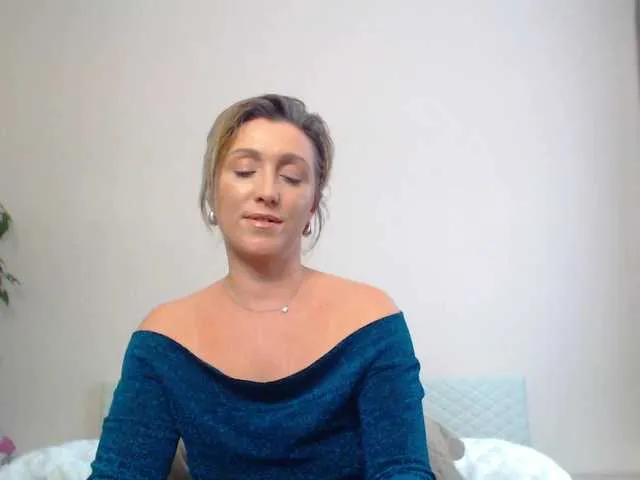 Live sex webcam photo for Lola-Nelson #290346736