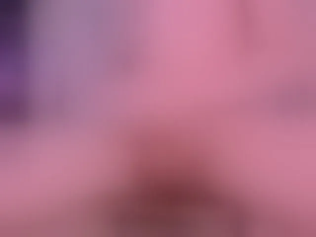 Live sex webcam photo for Lola1-1 #293326512