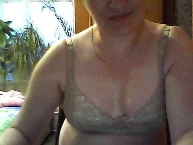 Live sex webcam photo for Lola18111 #272968391