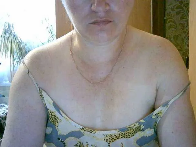 Live sex webcam photo for Lola18111 #275625694
