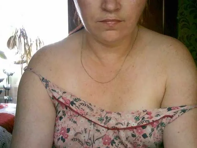 Live sex webcam photo for Lola18111 #276275226