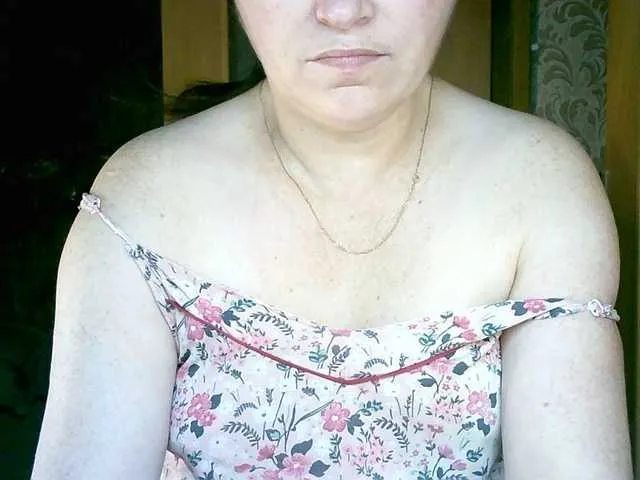 Live sex webcam photo for Lola18111 #276979483