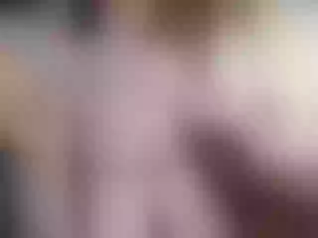 Live sex webcam photo for Lola18111 #277053472
