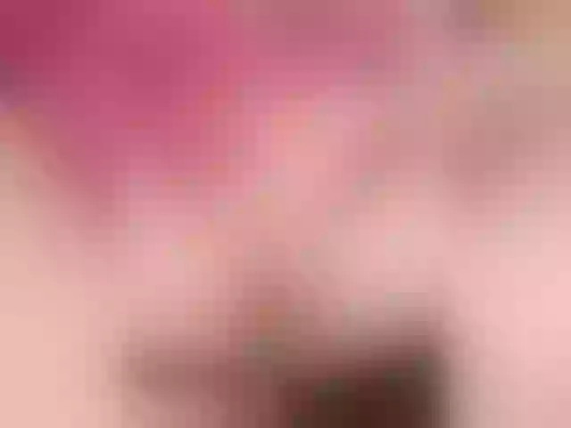 Live sex webcam photo for Lola18111 #277540720